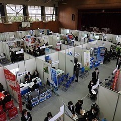 「合同業界研究会 in 越前市」が仁愛大学で開催されました